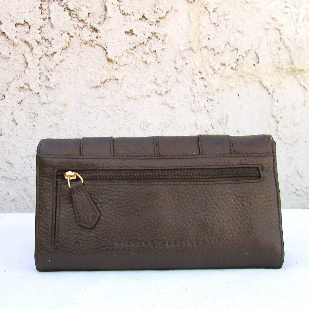 Wilsons Leather brown leather wallet 7 3/8"X 4 1/4" - Picture 5 of 7